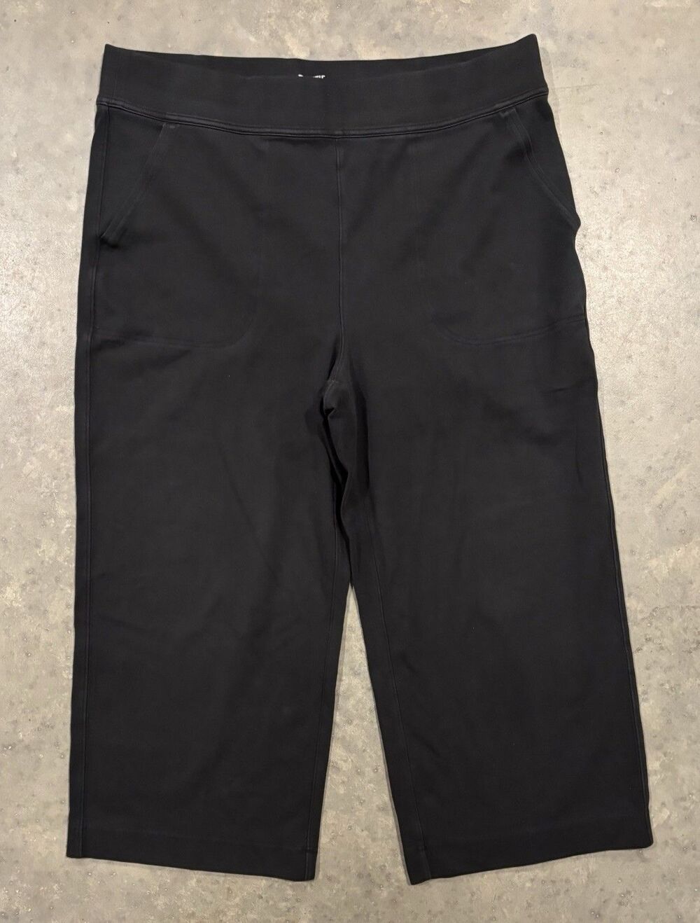 Duluth Trading Women's Large Naturale Cotton Wide Leg Capris Black Stretch 22"